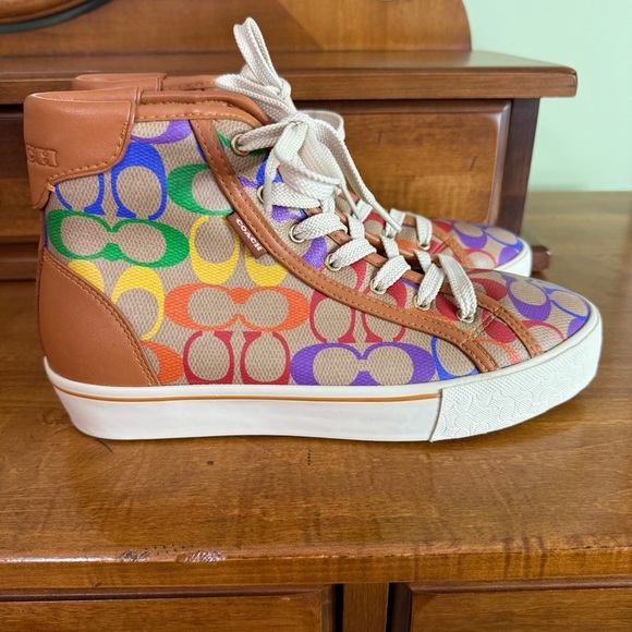 NEW Coach Citysole High Top Platform Sneaker Rainbow Signature size  7.5 y2k - Picture 3 of 10